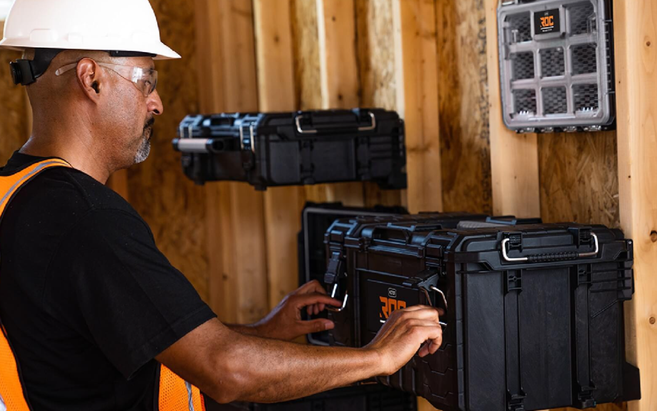 Ящик для инструмента Keter ROC Pro 2.0 Tool Box Center Rigid (256984) - фото 7 Ящик для инструмента Keter ROC Pro 2.0 Tool Box Center Rigid (256984) - фото 7