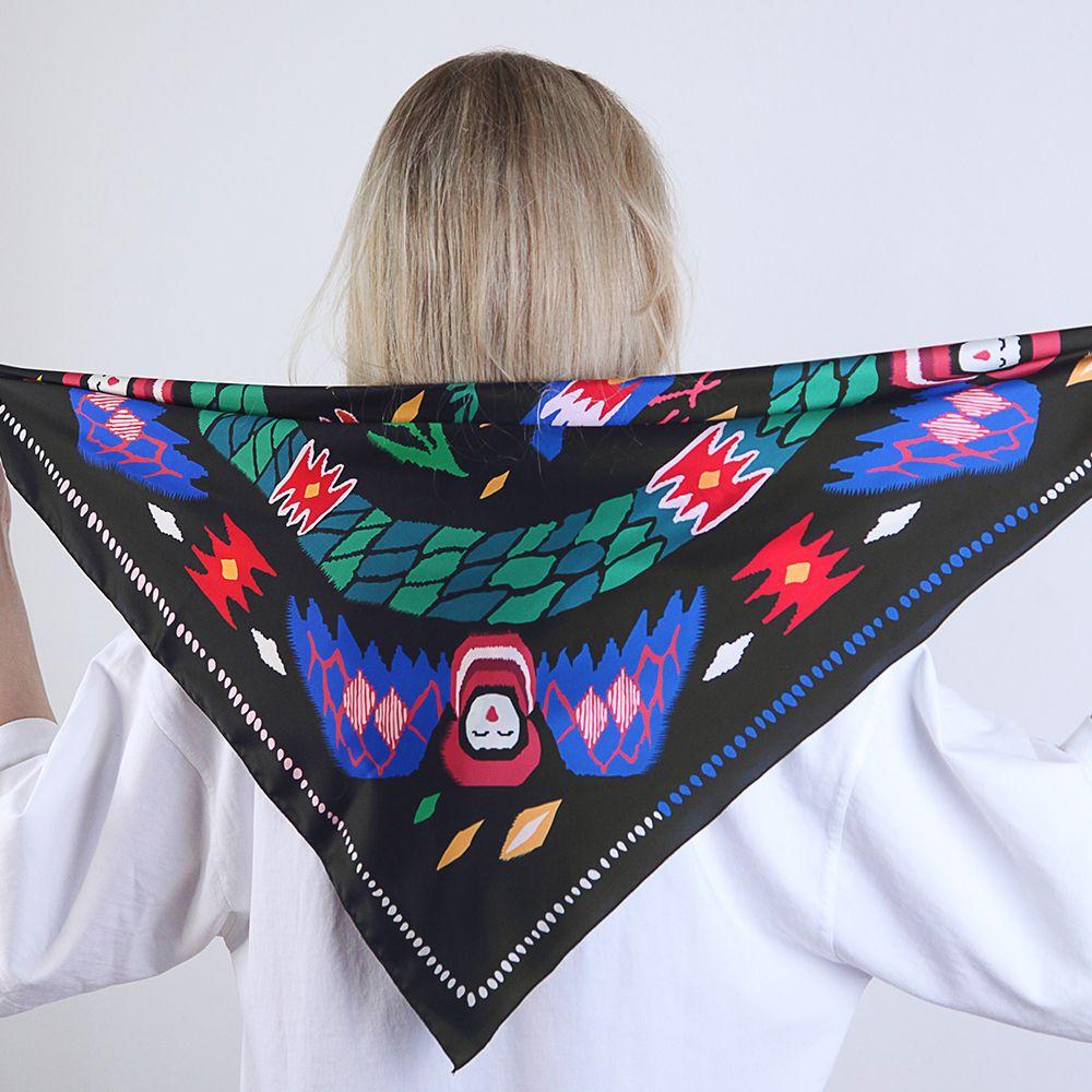 Платок шелковый Presentville Голубка на черном фоне 68х68 см (HUST_25M038)