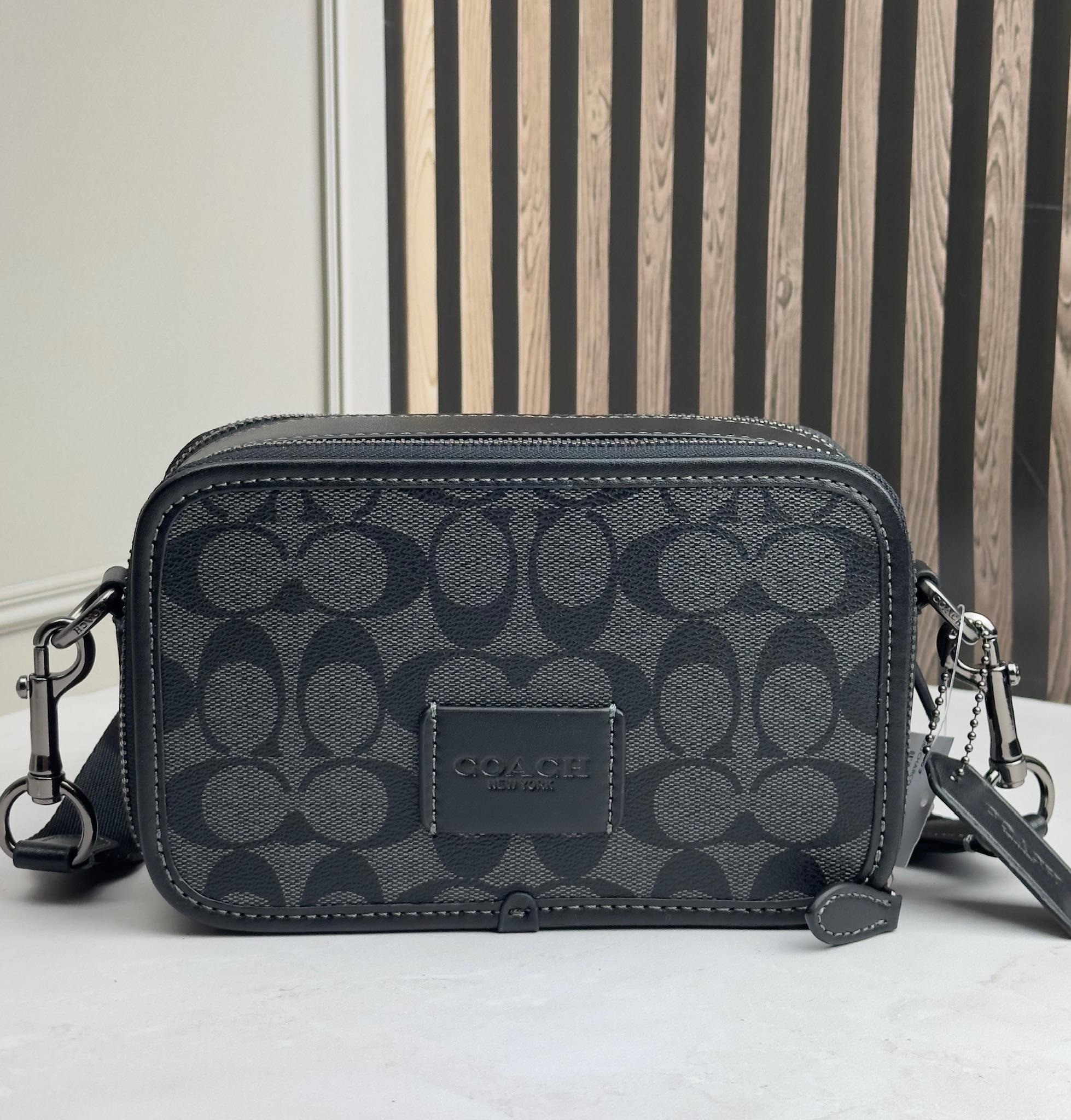 Сумка мужская кросс-боди Coach Signature Canvas Camera Bag Черный/Темно-серый