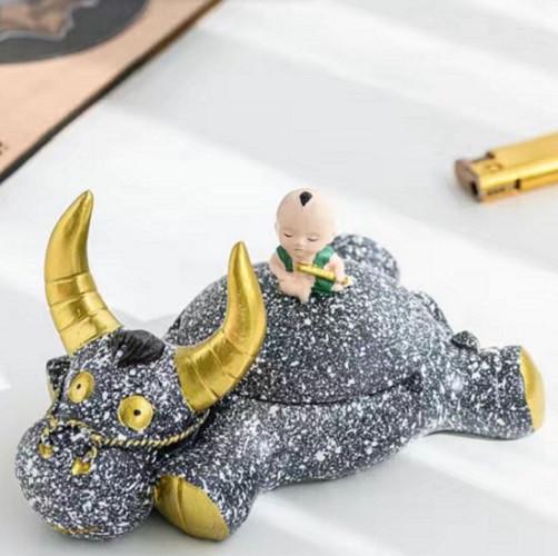 Попільничка настільна з кришкою для цигарок офісна зі смоли (Код0564) Попільничка настільна з кришкою для цигарок офісна зі смоли (Код0564)