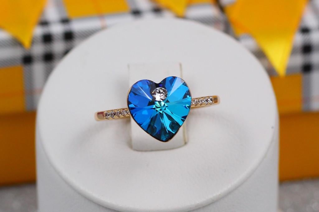 Кольцо Xuping Jewelry Сердечко Сваровски голубой хамелеон р. 17 Золотистый