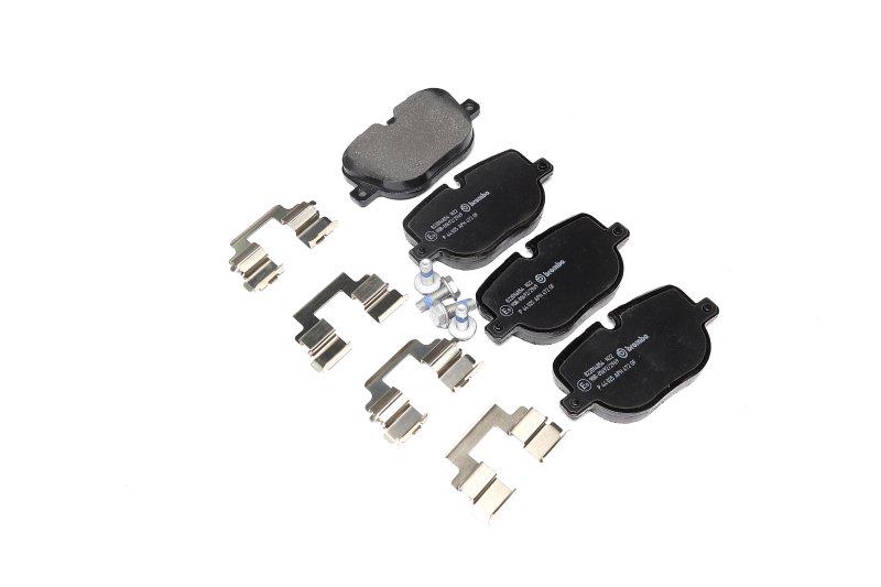 Тормозные колодки дисковые задние Range Rover sport v8 5 0 supercharged 09/09- BREMBO P44025 (P 44 025 BREMBO)