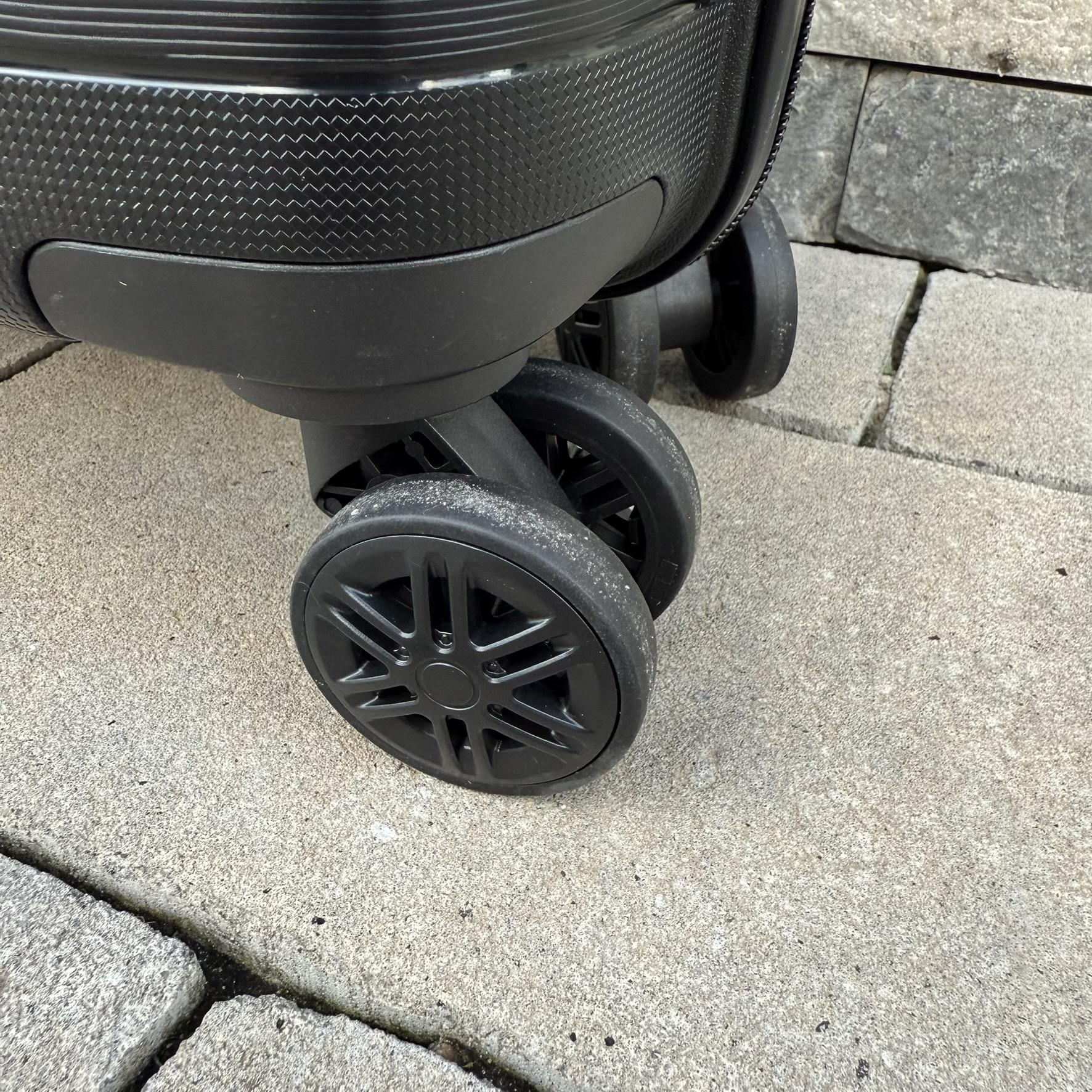 Валіза дорожня з поліпропілену Wings HWF03 S Чорний (30631276) - фото 7