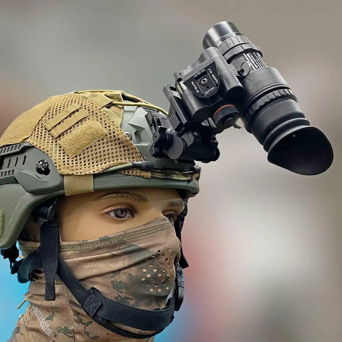 Монокуляр нічного бачення Spina Optics PVS-18 1х32 цифровий з кріпленням на шолом - фото 2 Монокуляр нічного бачення Spina Optics PVS-18 1х32 цифровий з кріпленням на шолом - фото 2