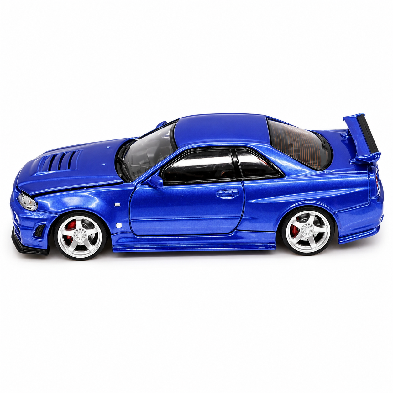 Модель машины Nissan GtR R34 Форсаж 1:64 металлическая с подставкой (1012-606-03)