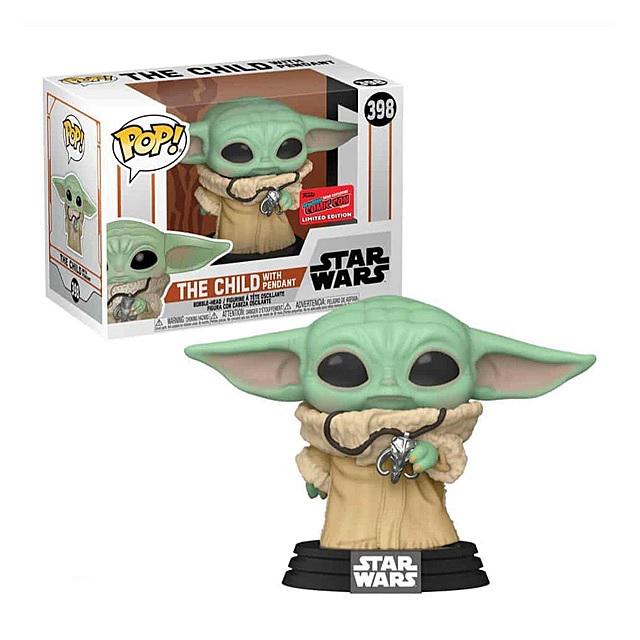 Фигурка коллекционная Funko POP Bobble Star Wars Mandalorian The Child Baby Yoda The Child with Pendant №398 (06/398) - фото 2