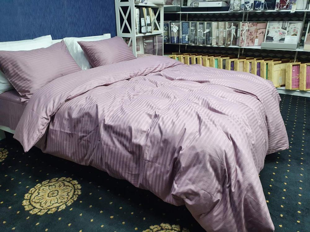 Комплект постельного белья на резинке Stripe LUX 1/1 см семейный/наволочки 50х70/70х70 см Light Plum (3895) - фото 3