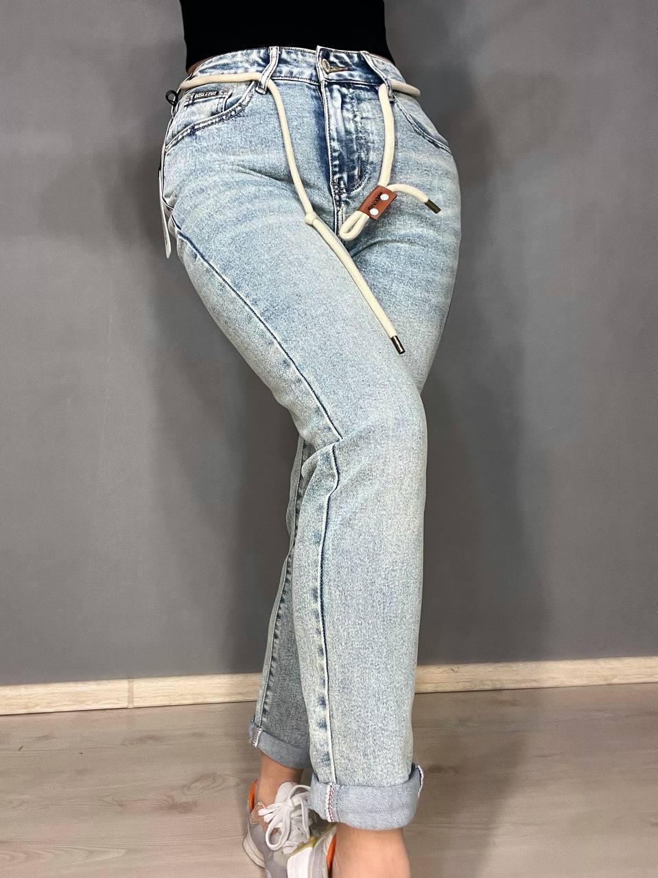 Джинси жіночі Dicesil 9157 Mom jeans comfort висока талія стрейчеві ремінь мотузка р. 25 Світло-блакитний (3830) - фото 9