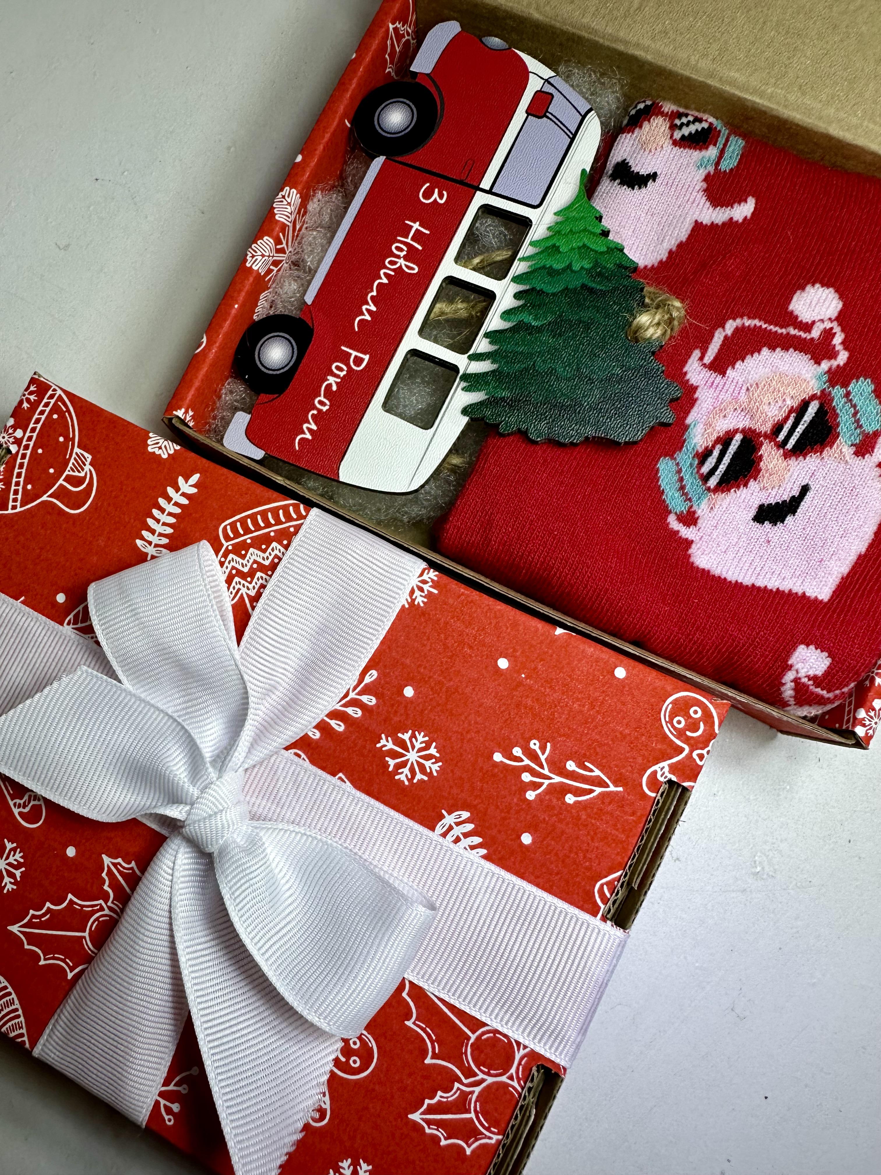 Подарунковий бокс з новорічними шкарпетками (13479867) - фото 8 Подарунковий бокс з новорічними шкарпетками (13479867) - фото 8