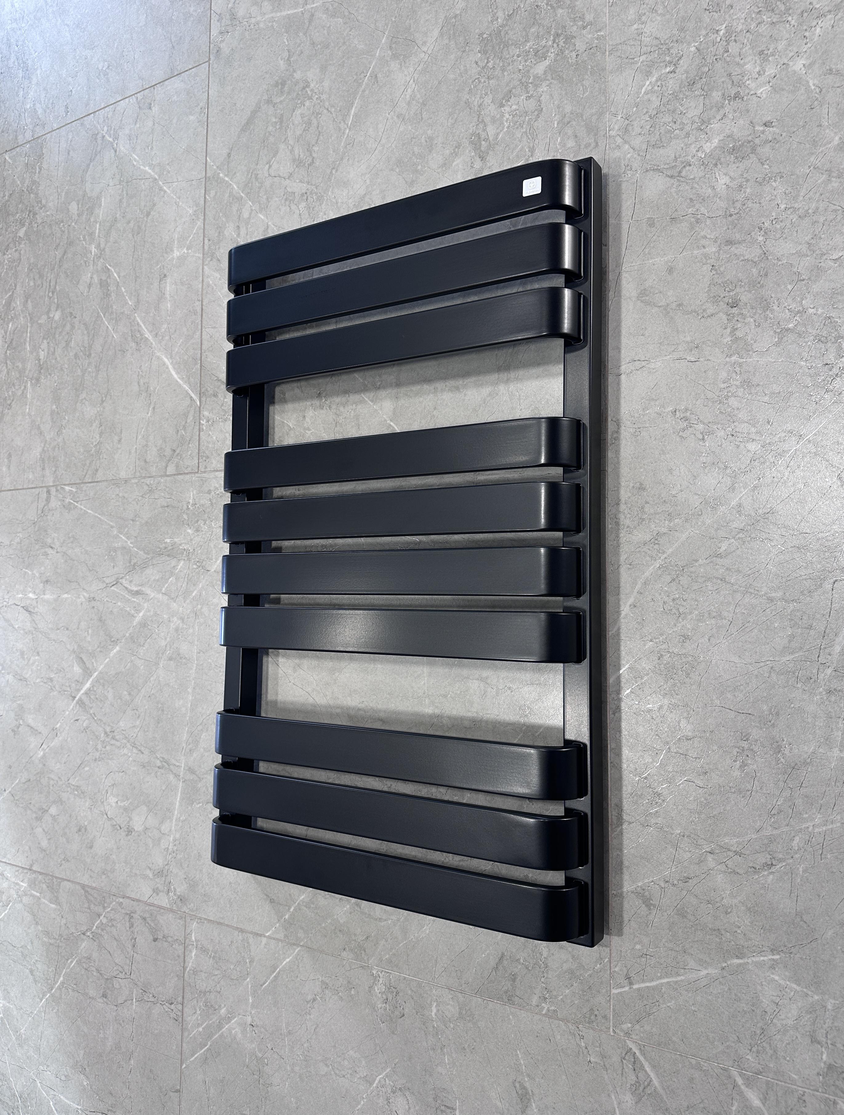 Полотэнцесушитель комбинированный Terma Warp T ТЄН MOA с вентилем Integra 785x500 мм Black mat (423)