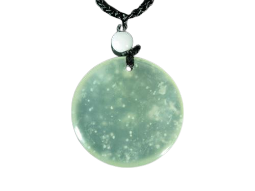 Амулет из камня нефрит Луна 2,5x2,5x0,3 см (t07829)