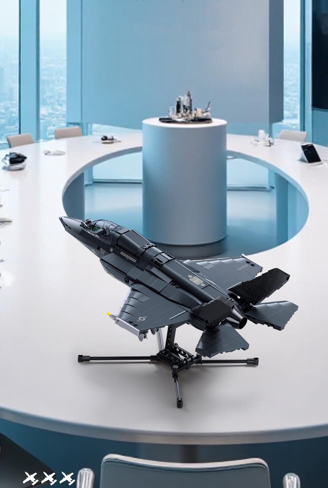 Конструктор Sluban винищувач F-35BS 705 дет. (M38-B1361) - фото 8 Конструктор Sluban винищувач F-35BS 705 дет. (M38-B1361) - фото 8