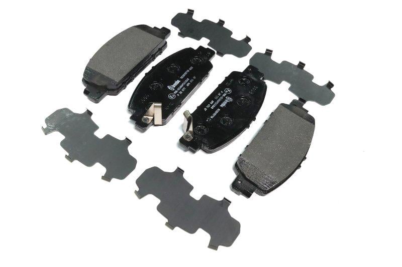 Гальмівні колодки дискові BREMBO Honda Accord 2013 передні (P28077)