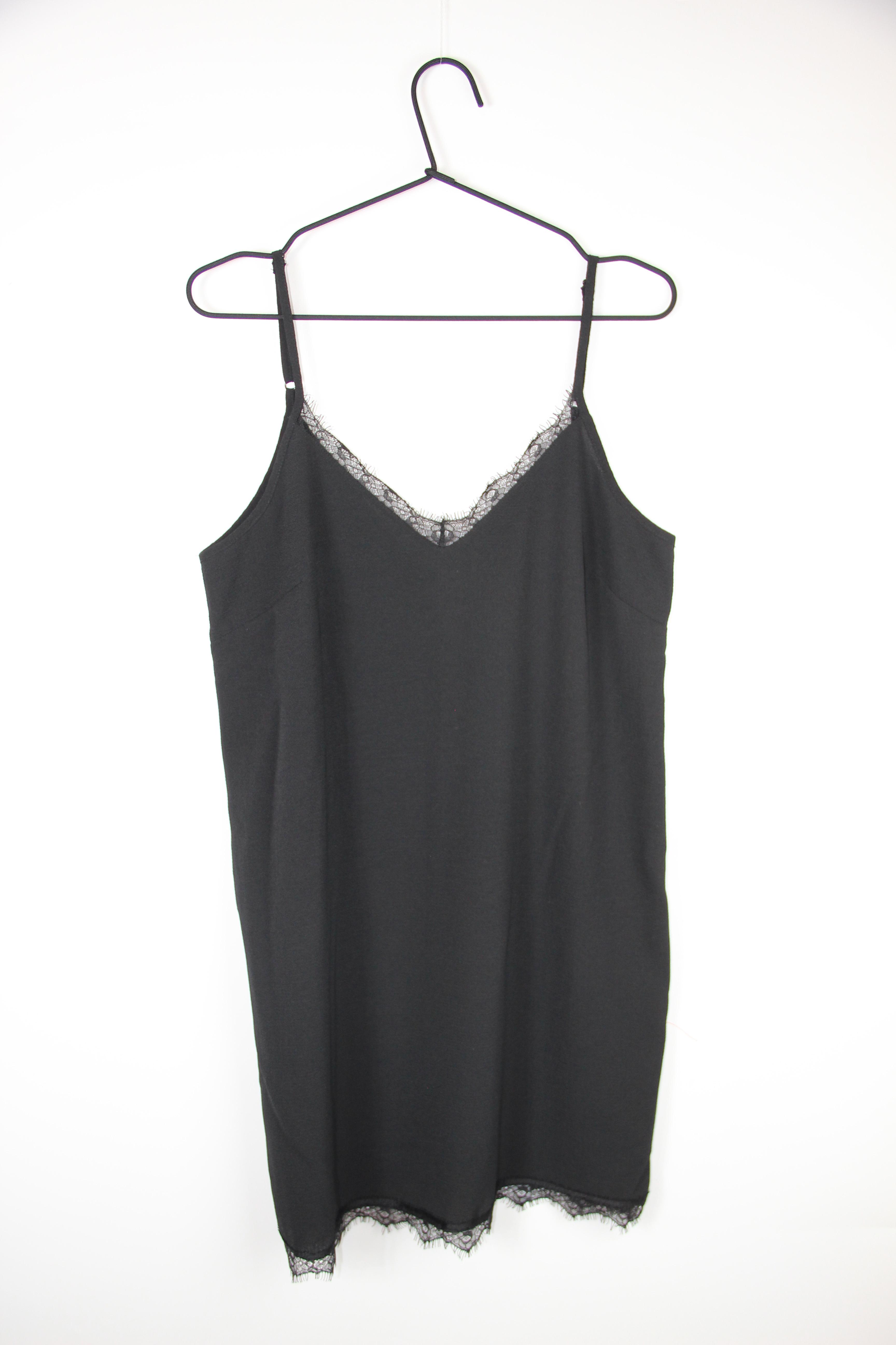 Платье Boohoo 909р. 36 Черный