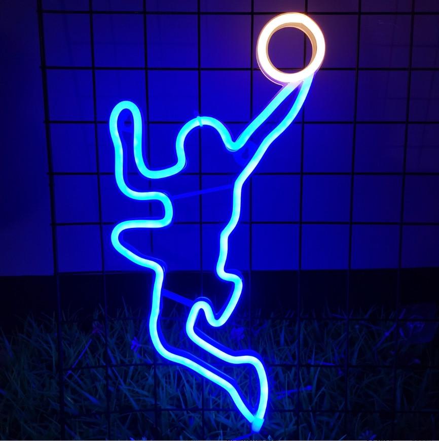 Неоновый светильник настенный "Баскетболист" на батарейках/USB 40x22 см Синий