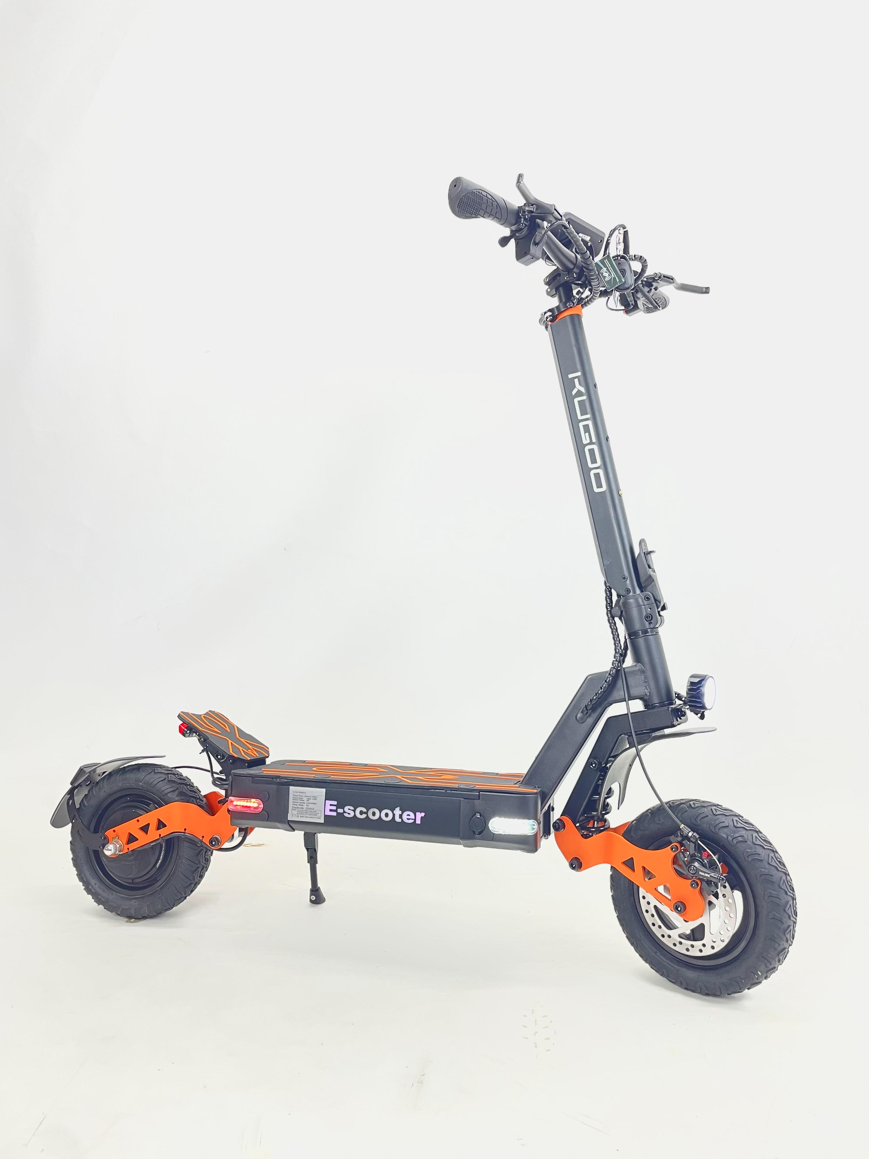 Электросамокат с сиденьем Kugoo E-scooter 2000W 48V 21Ah - фото 2 Электросамокат с сиденьем Kugoo E-scooter 2000W 48V 21Ah - фото 2