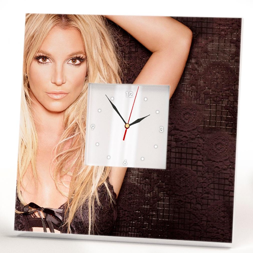 Часы Бритни Спирс 260x260 мм (C03524)