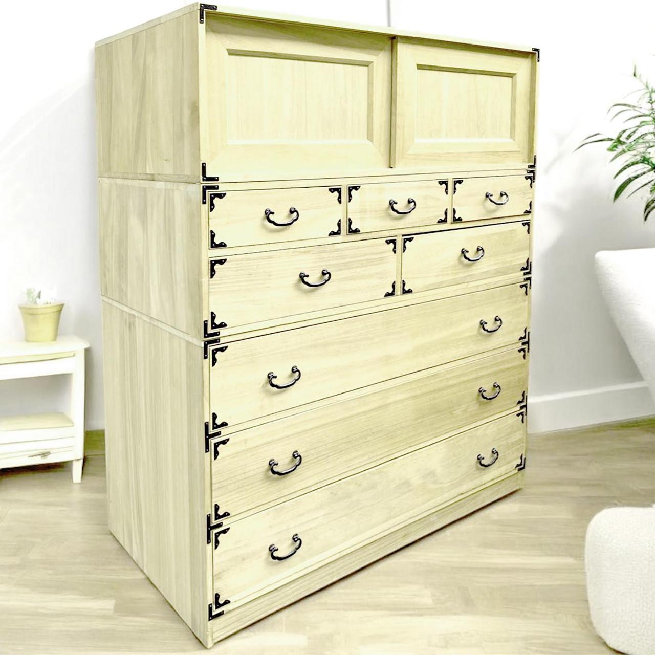 Комод тансу из дерева Голирета Бланже (КТУ-007301) Комод тансу из дерева Голирета Бланже (КТУ-007301)