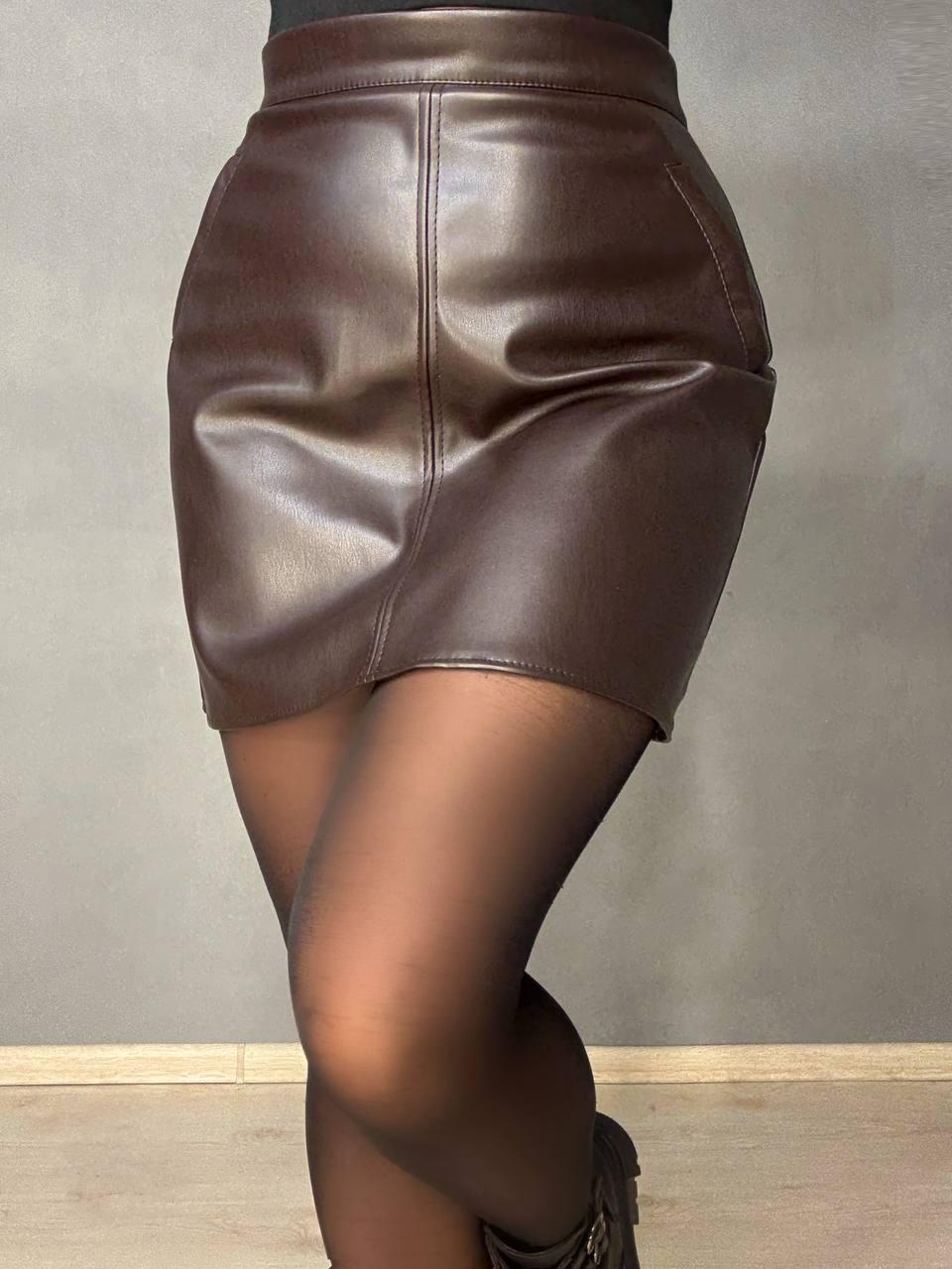 Юбка женская Gritana 878 из эко-кожи короткая трапеция XS Коричневый (5691) - фото 6 Юбка женская Gritana 878 из эко-кожи короткая трапеция XS Коричневый (5691) - фото 6