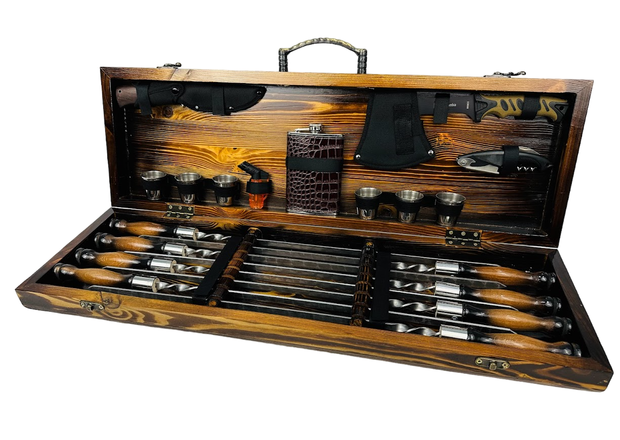 Набор шампуров подарочный Охотник LUX деревянном кейсе на 19 предметов (106-10-KS-7806)
