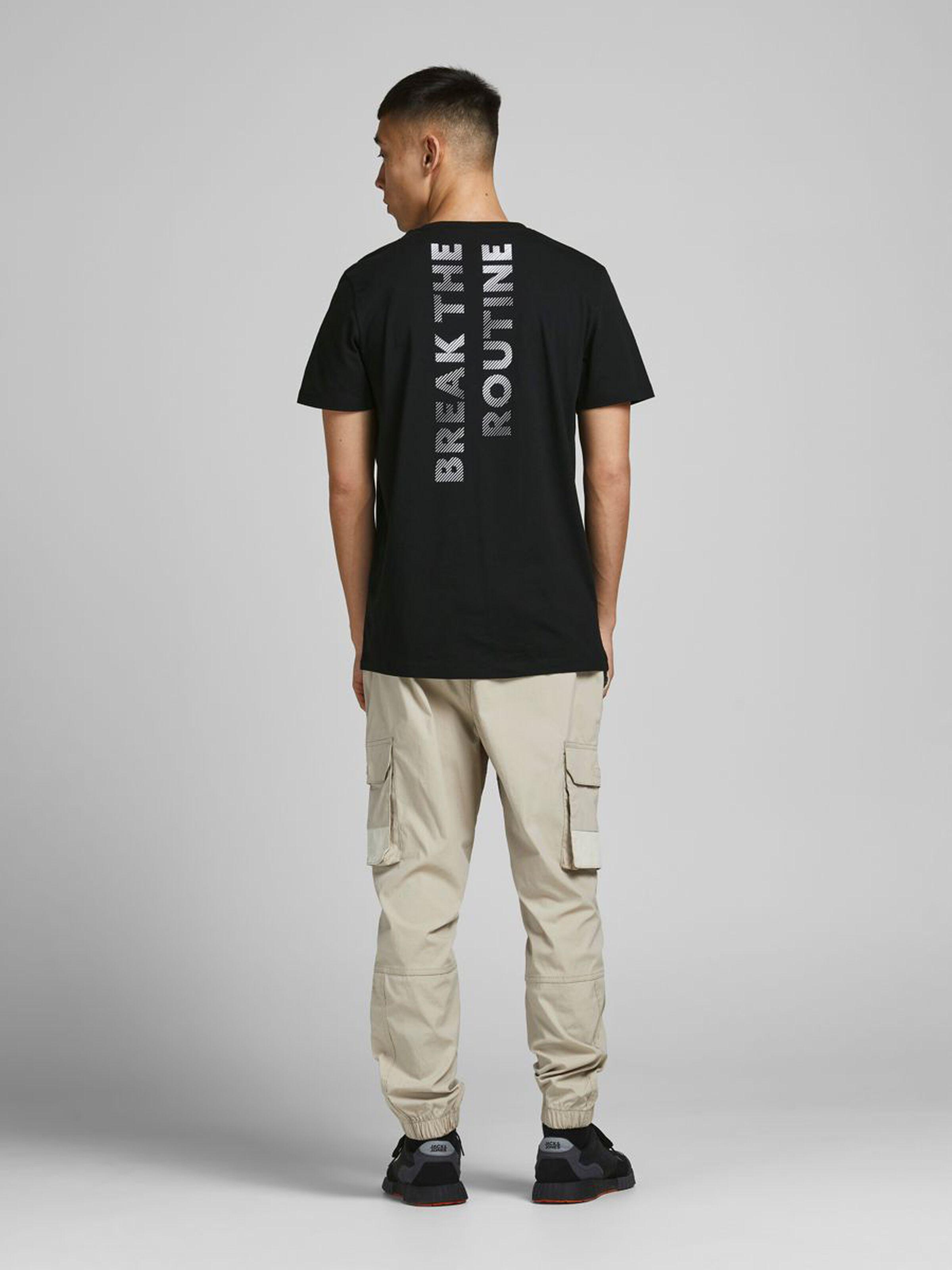 Футболка чоловіча Jack & jones 12193667 M Чорний - фото 2