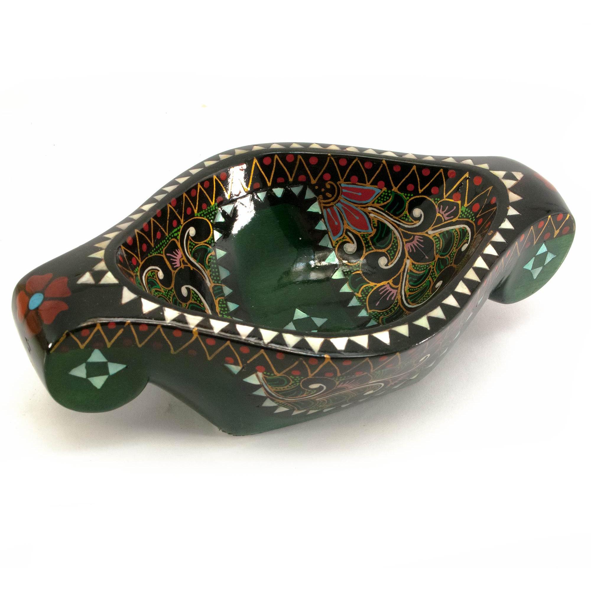 Братина Ладья из цельного дерева 19,5х11х4,5 см (50865)