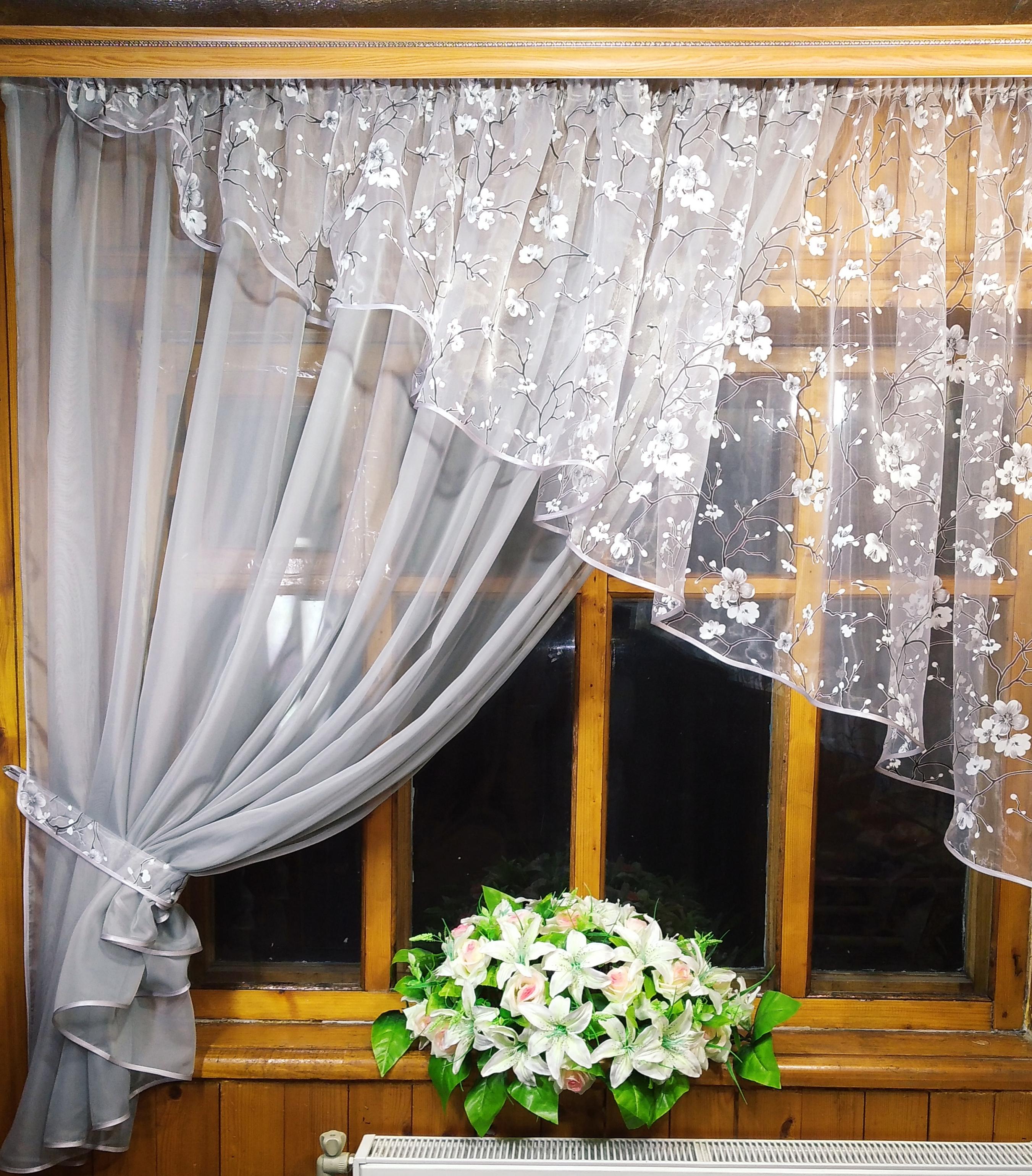 Кухонна фіранка коротка ліва Анжеліка Сірий/Сакура Кухонна фіранка коротка ліва Анжеліка Сірий/Сакура