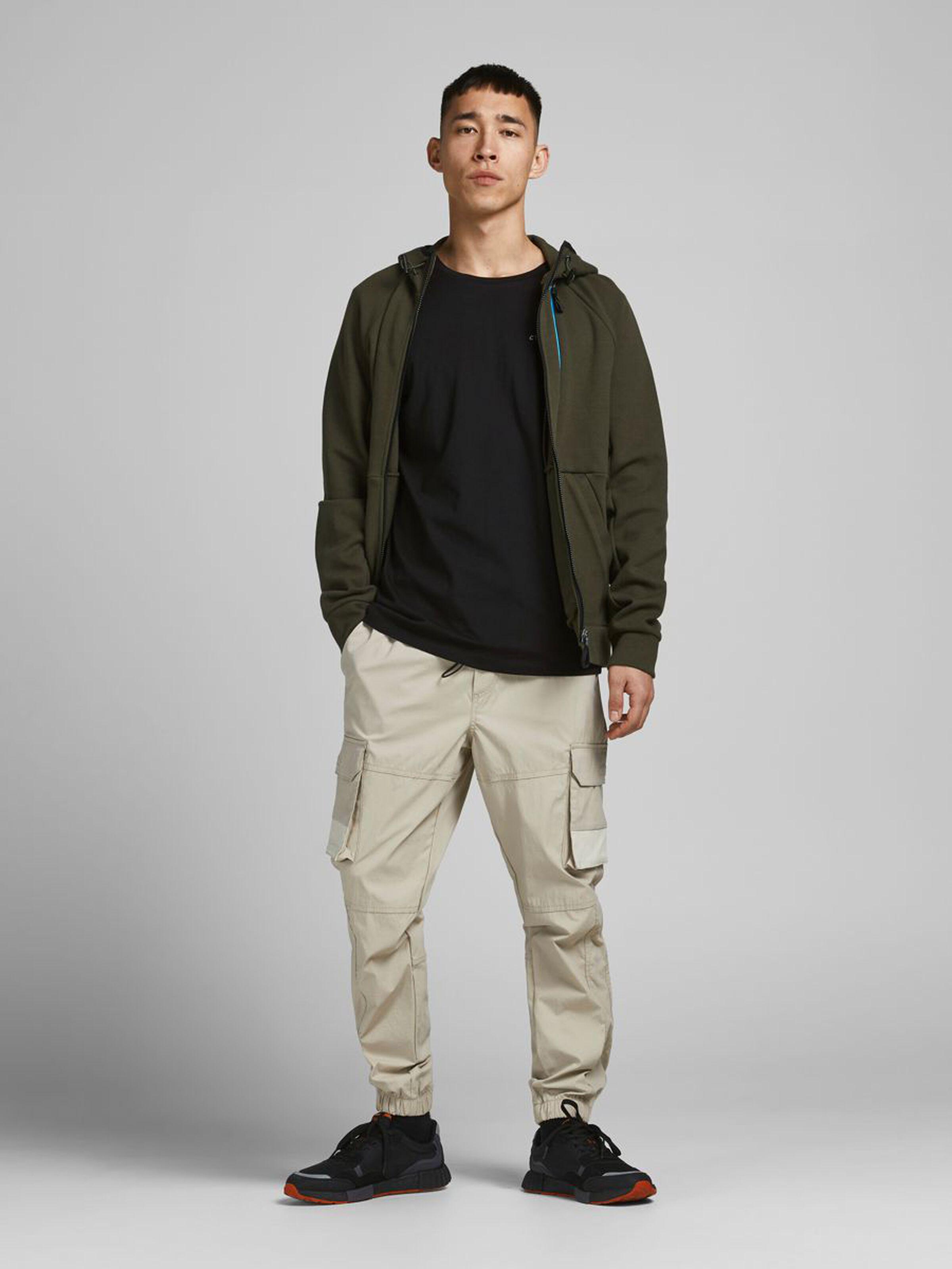 Футболка чоловіча Jack & jones 12193667 M Чорний - фото 3