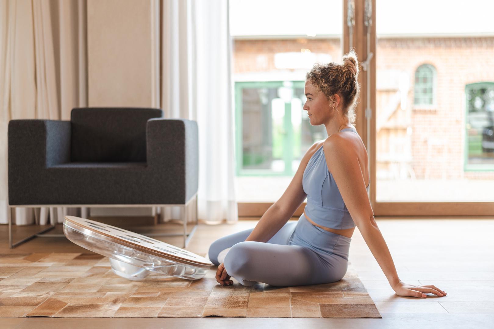 Балансувальна платформа NOHRD Eau-Me Classic Walnut (406495) - фото 8 Балансувальна платформа NOHRD Eau-Me Classic Walnut (406495) - фото 8