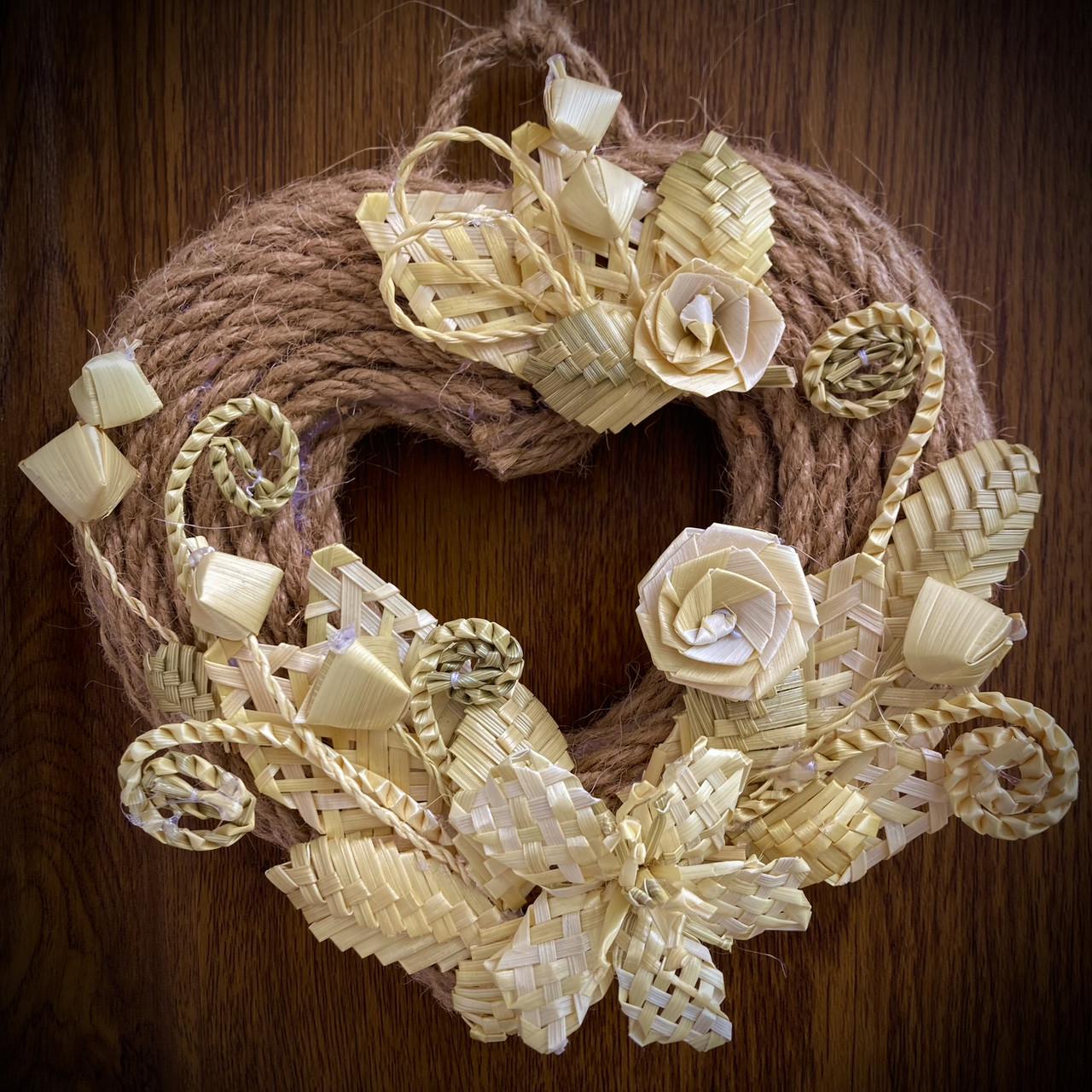 Плетеное панно Сердце из ржаной соломы 17 см (1860925998)