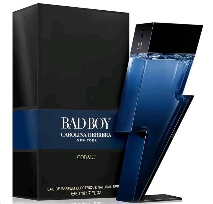 Парфюмированная вода для мужчин Carolina Herrera Bad Boy Cobalt 100 мл (79584) Парфюмированная вода для мужчин Carolina Herrera Bad Boy Cobalt 100 мл (79584)