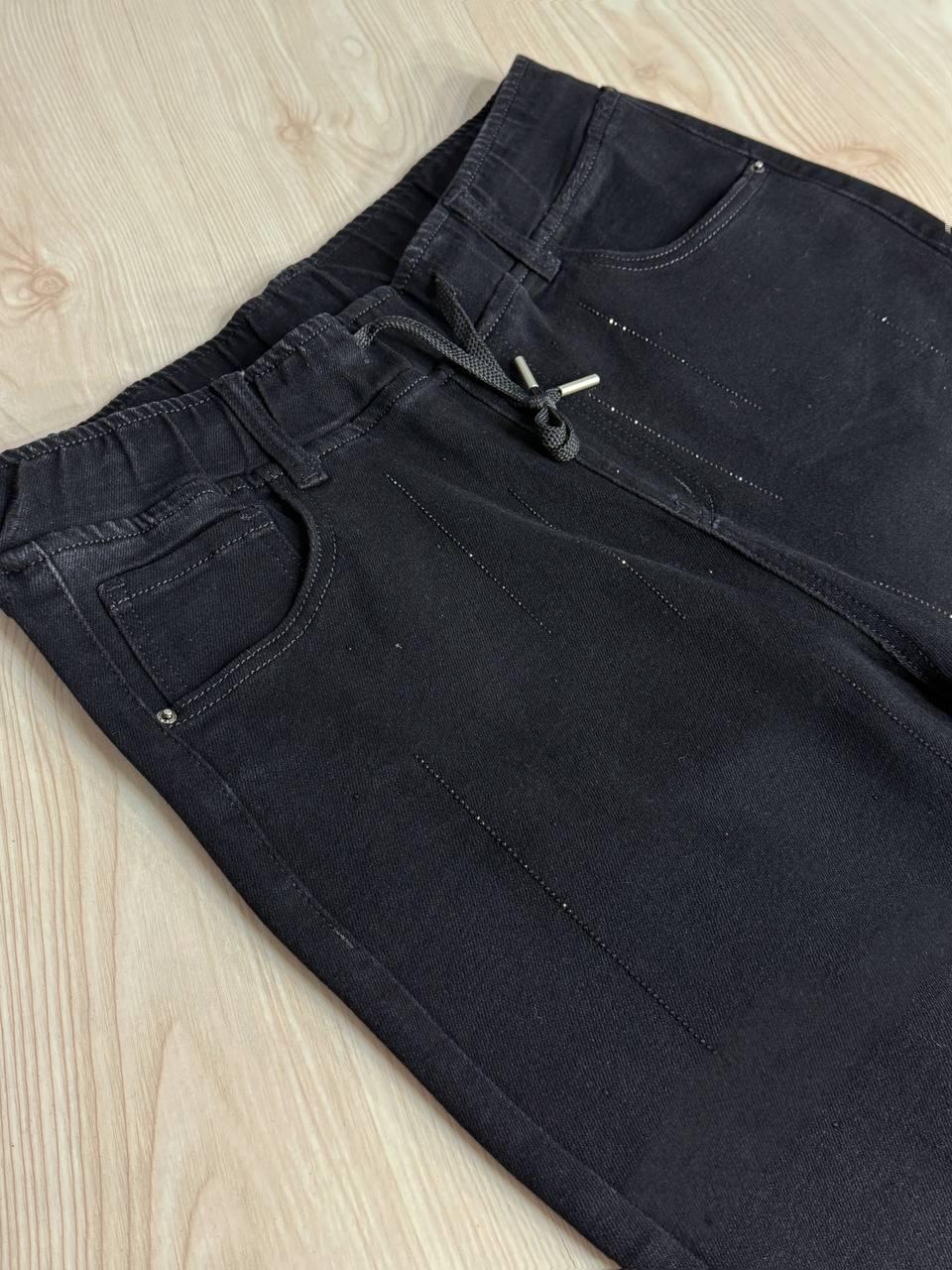 Джинсы женские Ladyn 836 MOM на резинке рассыпь камней большие размеры р. 42 Черный (5118) - фото 3 Джинсы женские Ladyn 836 MOM на резинке рассыпь камней большие размеры р. 42 Черный (5118) - фото 3