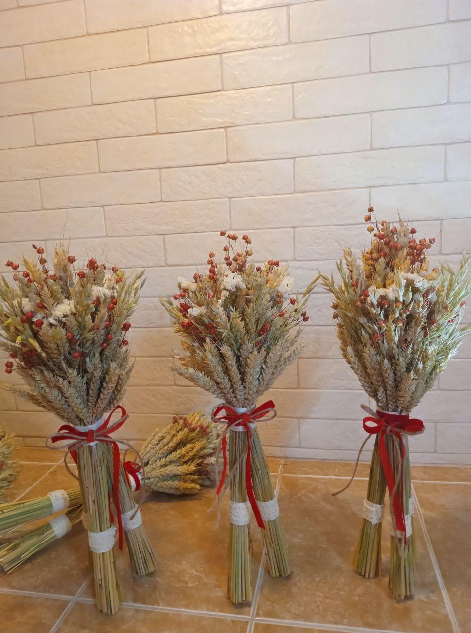 Дидух рождественский из колосья пшеницы/льна и овса на трех ножках 40-45 см с красной лентой (2814660835) - фото 10 Дидух рождественский из колосья пшеницы/льна и овса на трех ножках 40-45 см с красной лентой (2814660835) - фото 10