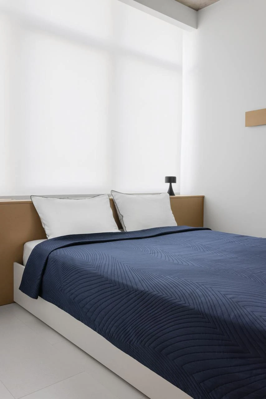 Покрывало на кровать HYGG Vey King Size с наволочками 2 шт. 240х260 см Индиго (323622)