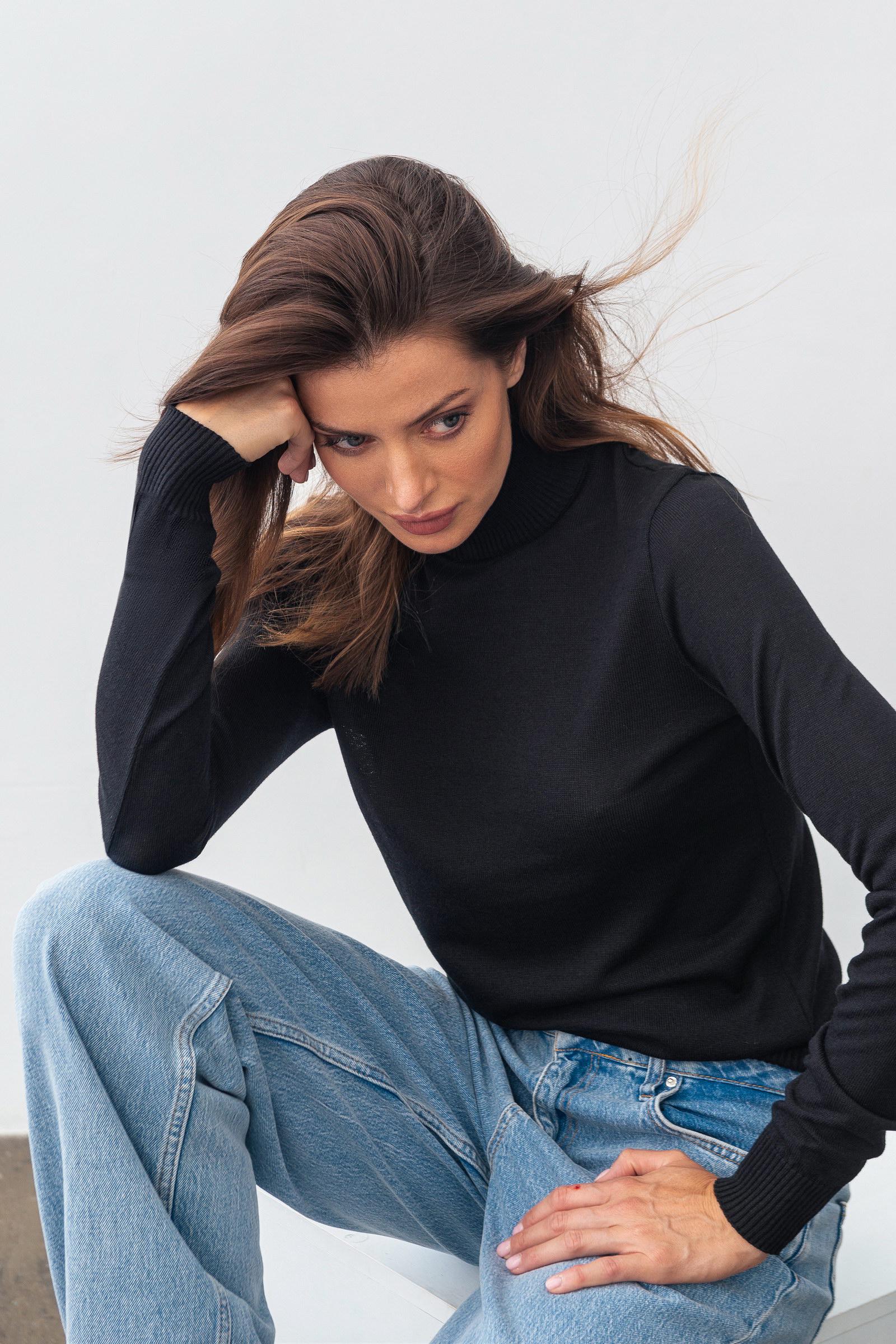 Гольф Lesia 24205000 S Черный (148030000) - фото 4 Гольф Lesia 24205000 S Черный (148030000) - фото 4