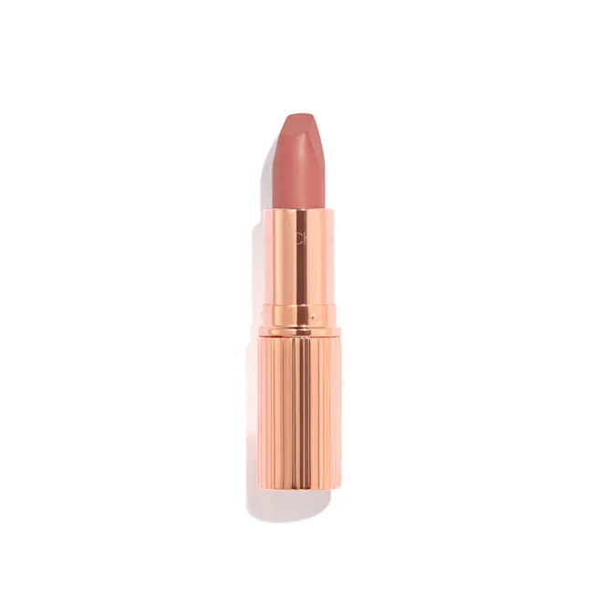 Помада губная аналог Charlotte Tilbury Matte Revolution (5060332327591)