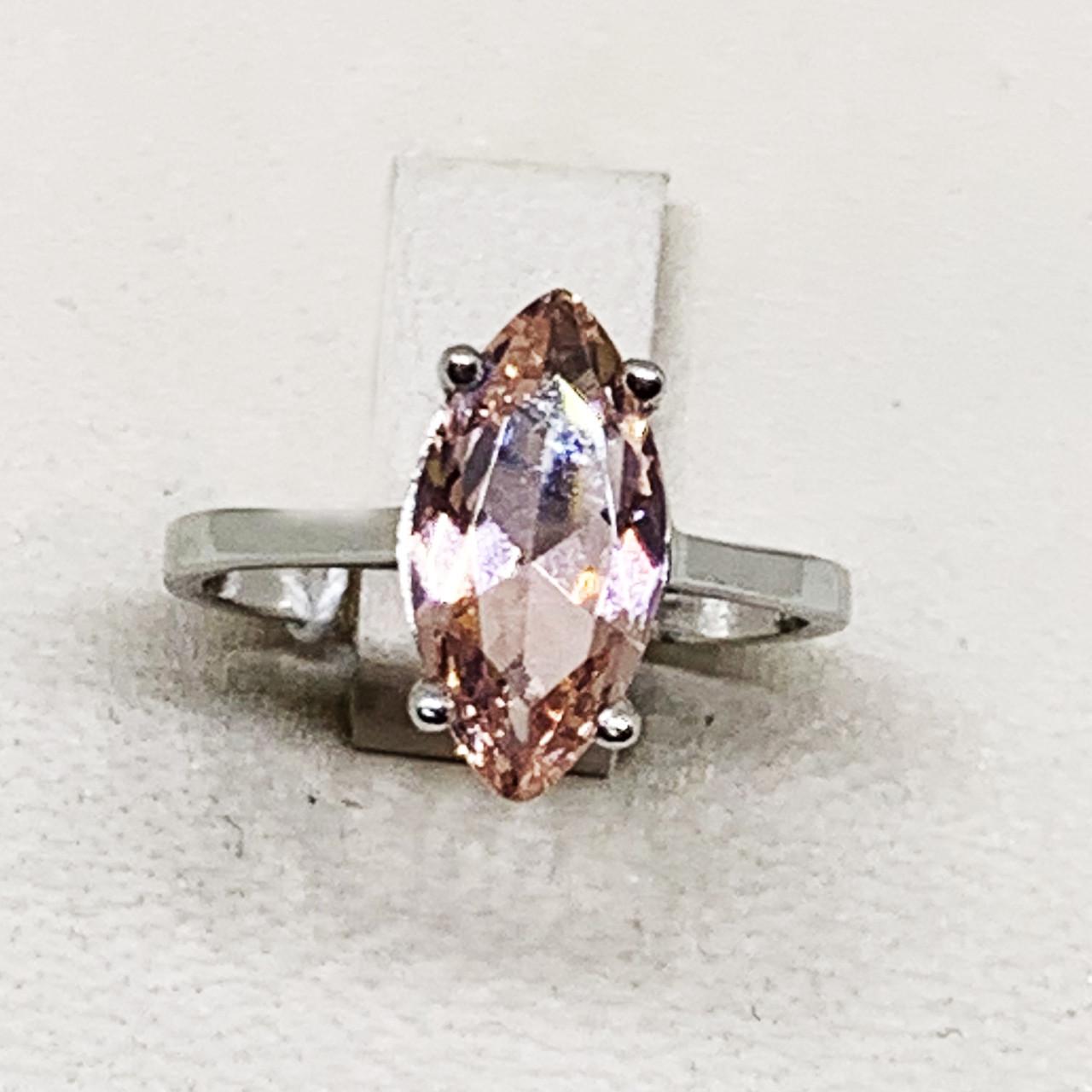 Кольцо серебряное с морганитом р. 17,5 2,47 г (1699787554)