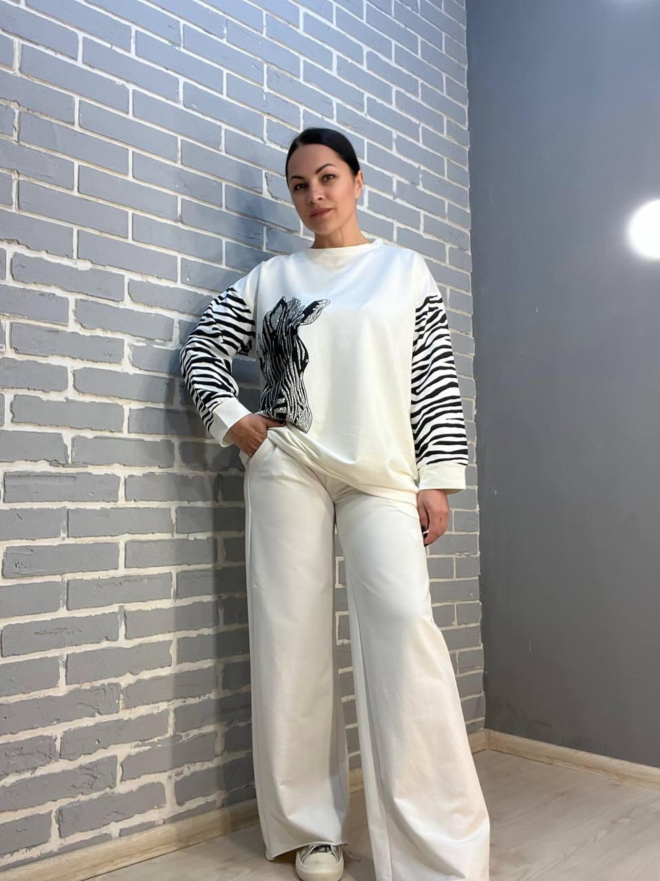 Світшот жіночий LSK 6030 подовжений зебра каміння OS Білий (1762) - фото 7 Світшот жіночий LSK 6030 подовжений зебра каміння OS Білий (1762) - фото 7