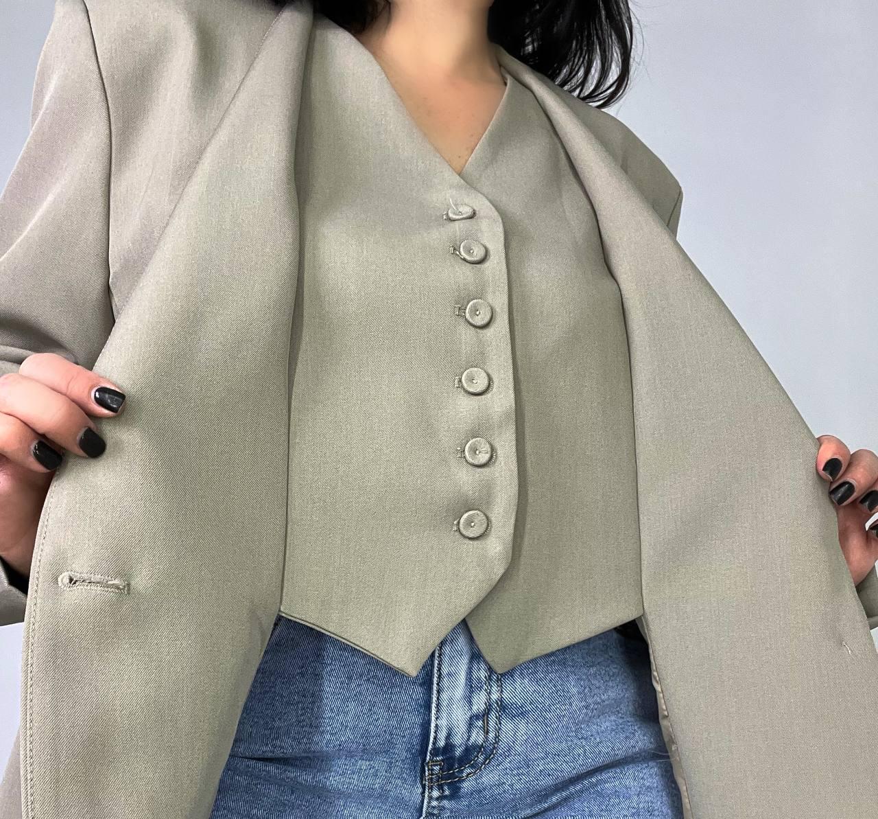 Піджак жіночий Qidian 9329 двійка імітація жилетки вільний широкий крій OS Бежевий (3770) - фото 2