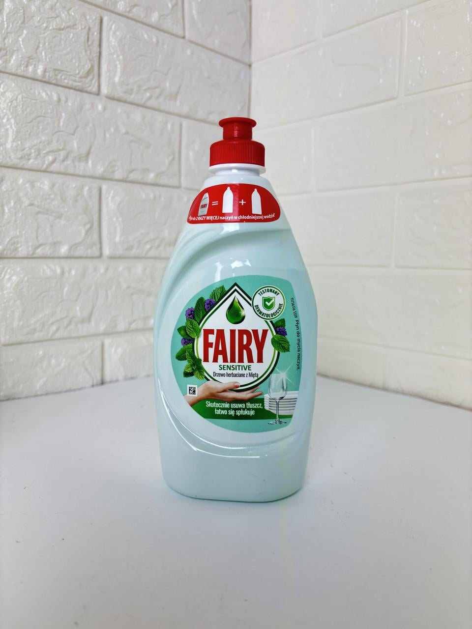 Средство для мытья посуды Fairy Сенситив Чайное дерево и мята 750 мл (3002520339)