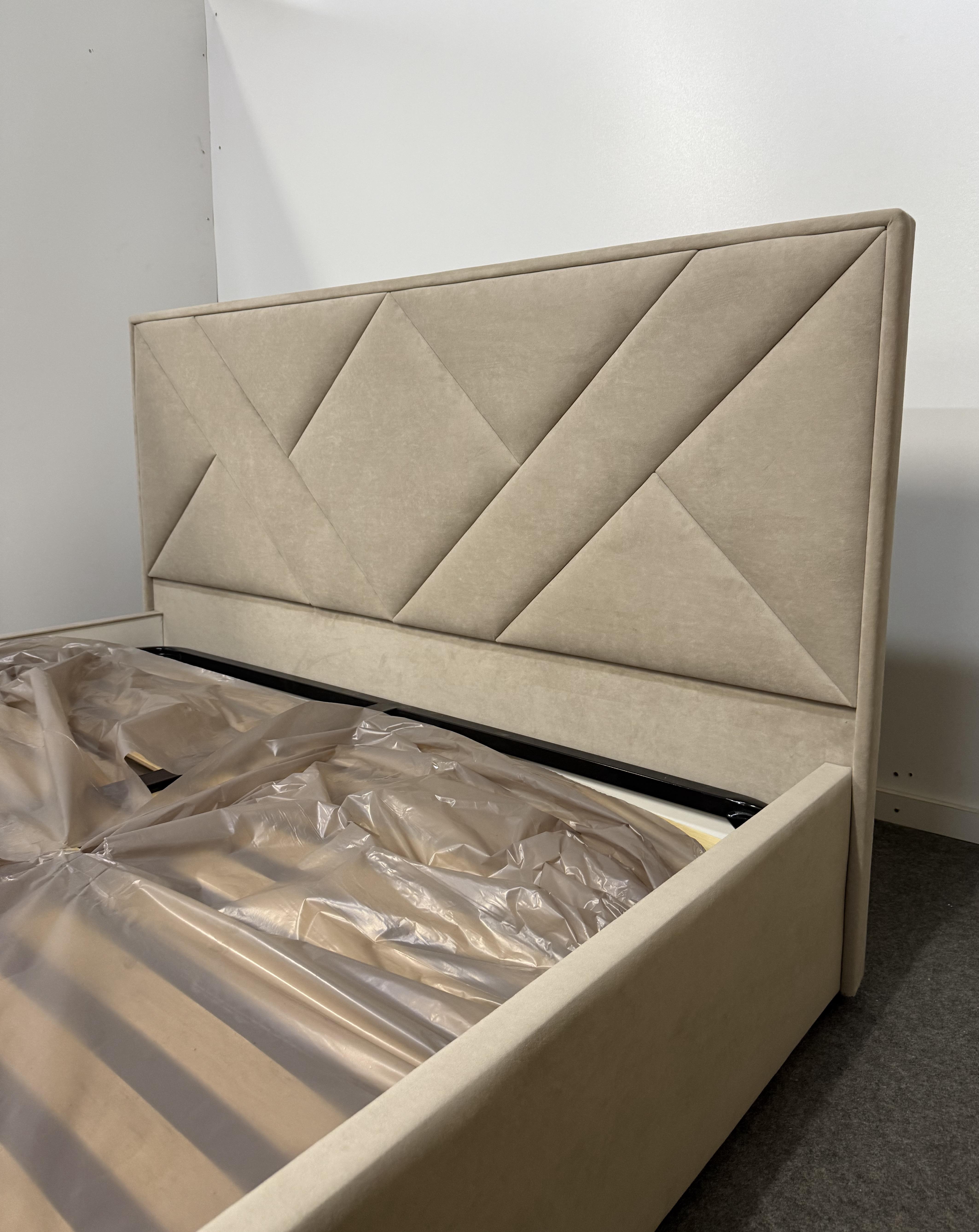 Кровать с подъемным механизмом ADS Mebli Гранд 120х200 см велюр Allure Бежевый (30765601) - фото 3 Кровать с подъемным механизмом ADS Mebli Гранд 120х200 см велюр Allure Бежевый (30765601) - фото 3