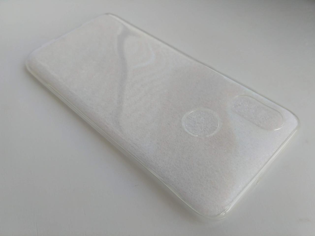 Силиконовый чехол Xiaomi Mi 8 ультратонкий Прозрачный - фото 2 Силиконовый чехол Xiaomi Mi 8 ультратонкий Прозрачный - фото 2