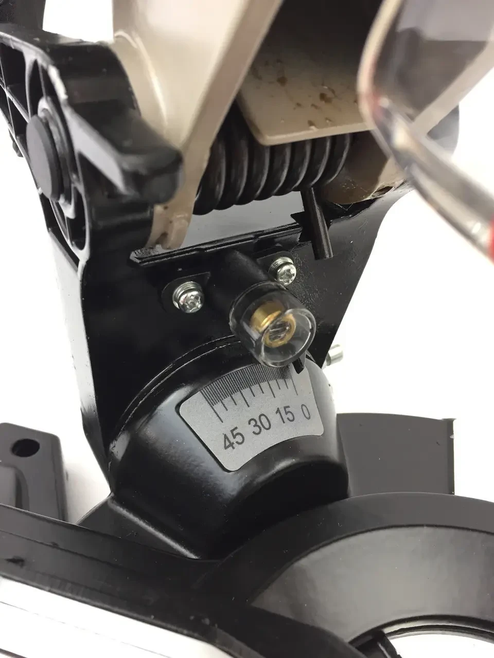 Торцовочная пила LEX LXCM210 2100BT 210 мм 5200 об/мин. (2241) - фото 8 Торцовочная пила LEX LXCM210 2100BT 210 мм 5200 об/мин. (2241) - фото 8