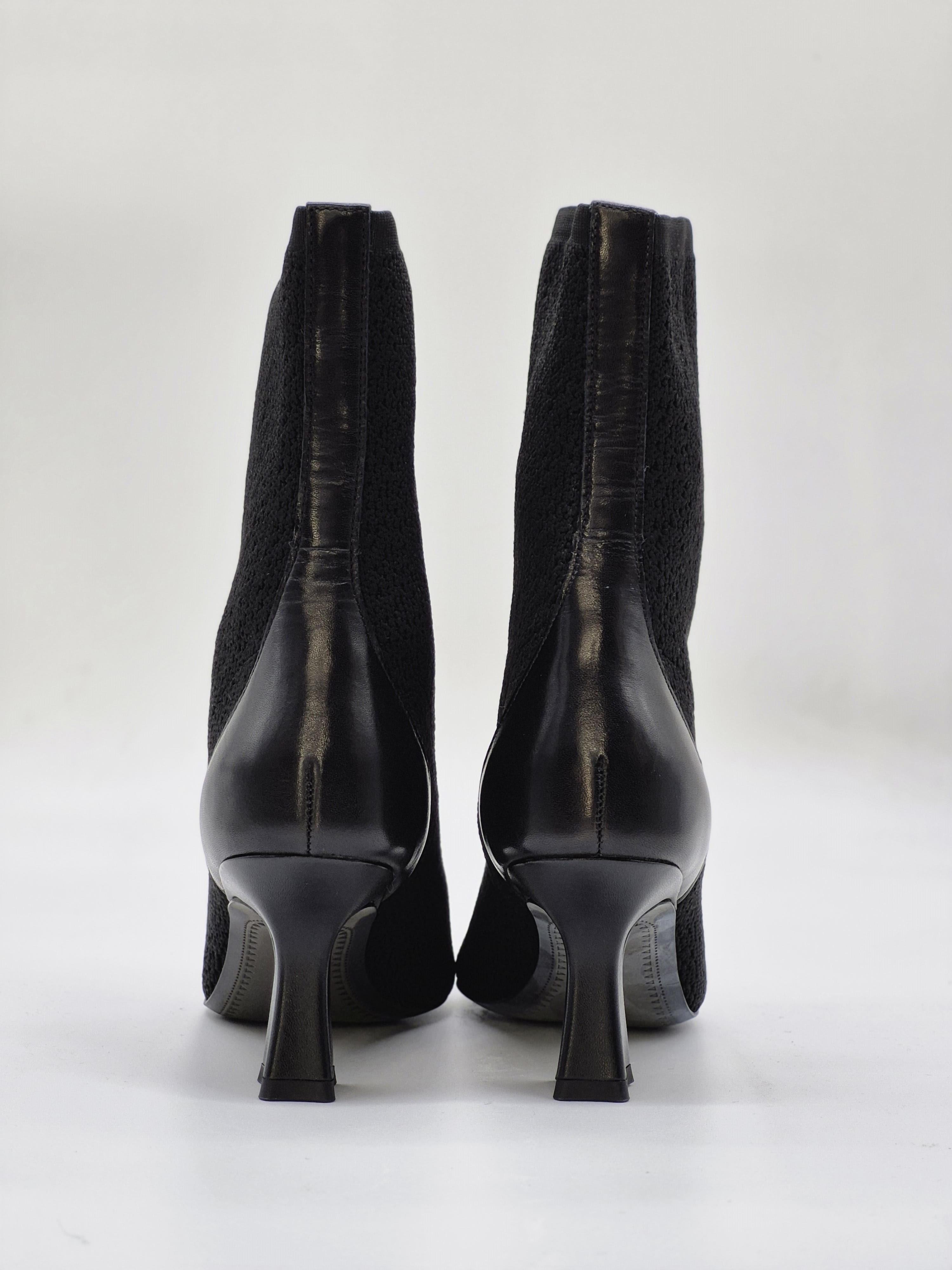 Черевики жіночі What For Lakia р. 35 Чорний - фото 4 Черевики жіночі What For Lakia р. 35 Чорний - фото 4