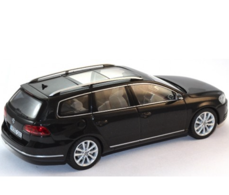 Модель автомобіля Schuco Volkswagen Passat B7 Variant 1:43 Black (07436) - фото 2