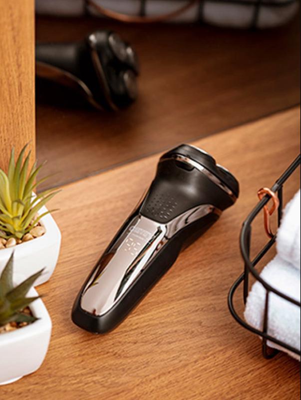 Електробритва для чоловіків Camry CR 2927 роторна акумуляторна з LCD дисплеєм USB і тримером 5 Вт PX6 - фото 7 Електробритва для чоловіків Camry CR 2927 роторна акумуляторна з LCD дисплеєм USB і тримером 5 Вт PX6 - фото 7