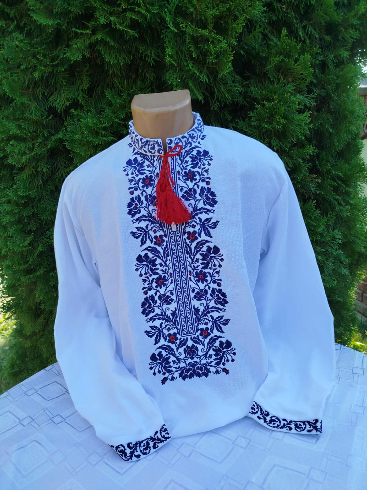 Мужская вышиванка Соколиный узор р. 52 Синий Мужская вышиванка Соколиный узор р. 52 Синий