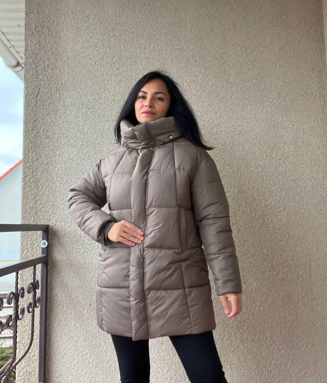 Куртка жіноча Lady Yep 9045 довга стегана з капюшоном пальто р. 46 Коричневий (3087) - фото 5 Куртка жіноча Lady Yep 9045 довга стегана з капюшоном пальто р. 46 Коричневий (3087) - фото 5