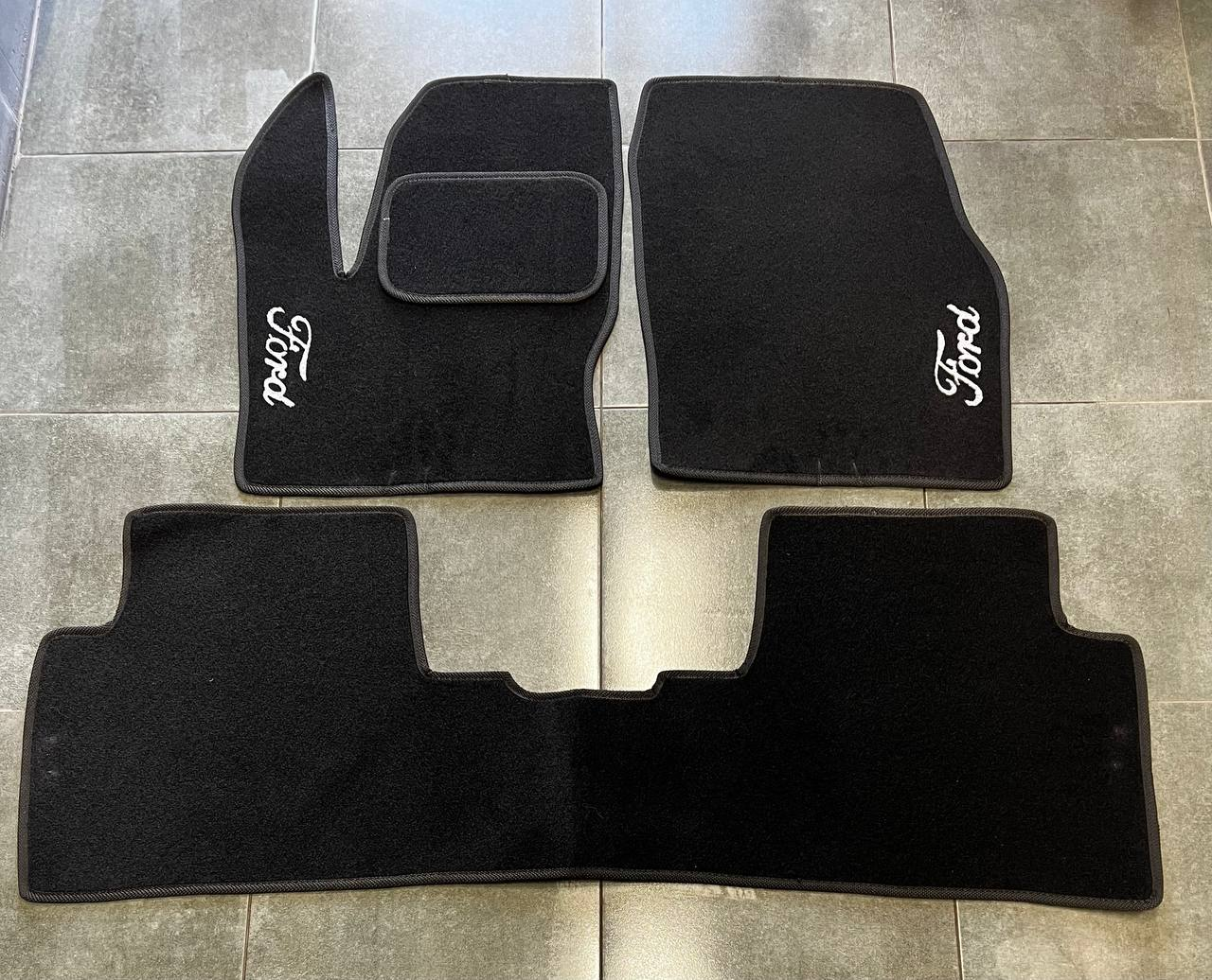 Килимки автомобільні ворсові в салон для FORD C-max 2010-2019 Європа