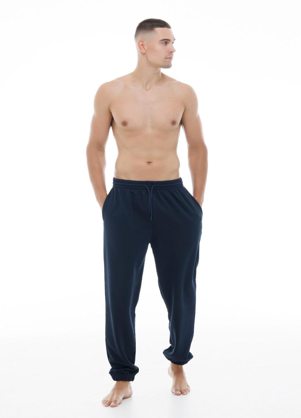 Штаны базовые мужские Наталюкс с карманами трехнитка XL Темно-синий (3715179402441) Штаны базовые мужские Наталюкс с карманами трехнитка XL Темно-синий (3715179402441)